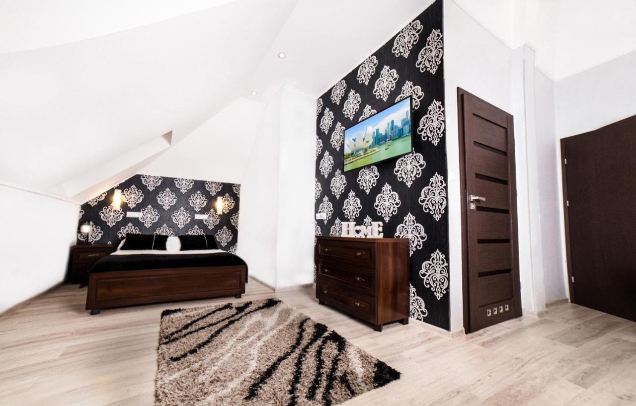 Dwor Olimp Hotel Stalowa Wola Ngoại thất bức ảnh